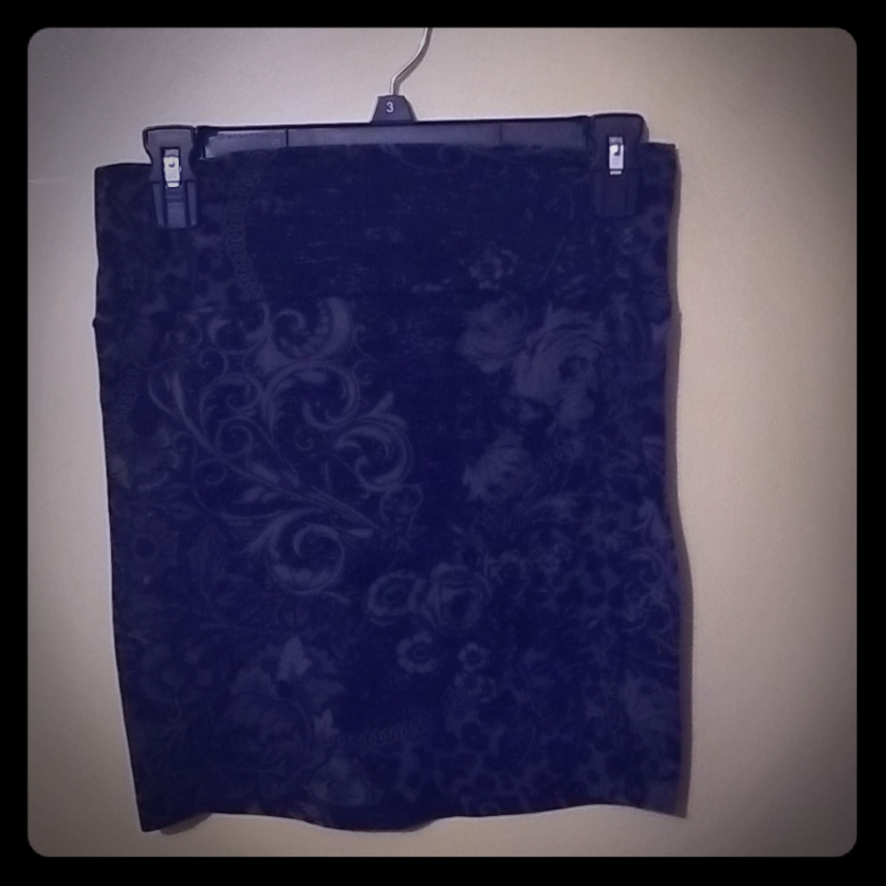 Black skirt